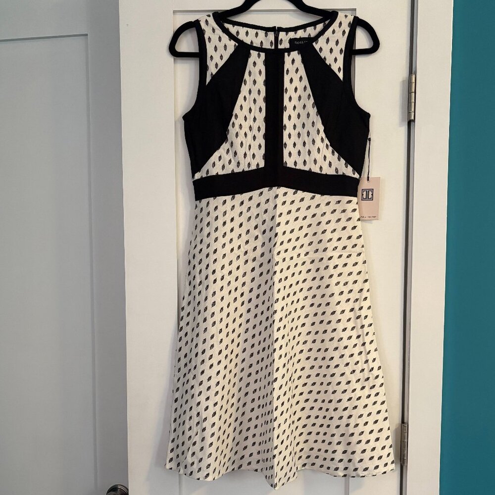 Black and white linen dress size 2 NWT
